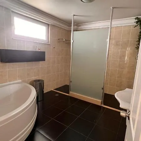 Goldcity Luxury 3+1 With Pool Free Aquapark Вілла